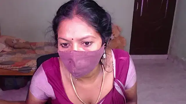 Novapol11 live cam on StripChat