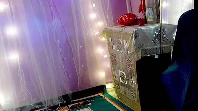 sexyhoney27 webcam