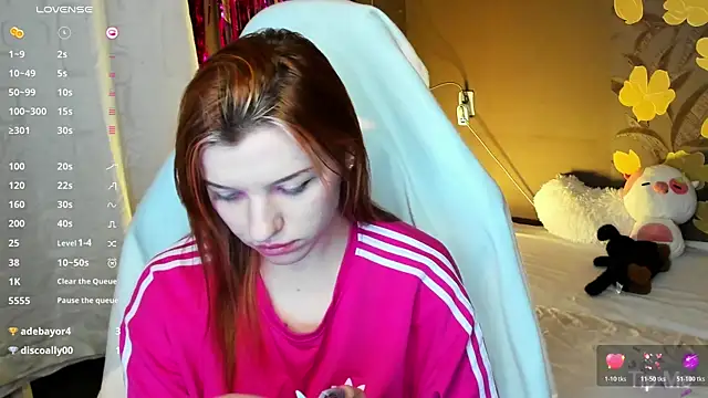 MeganNewCat webcam