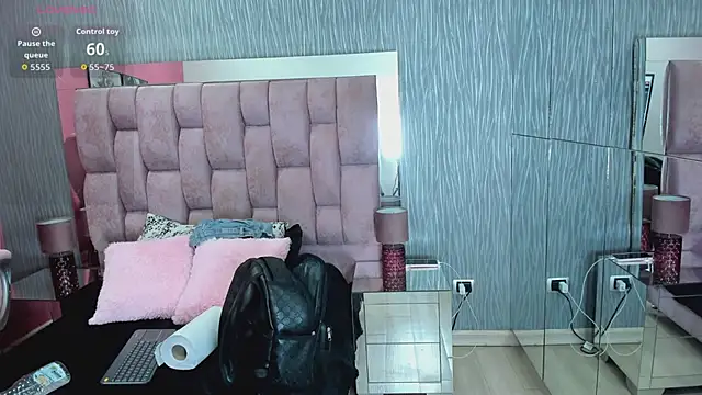 Ashly_bloom_ live cam on StripChat