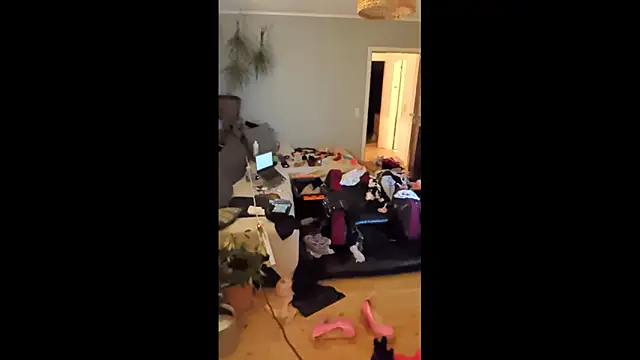 Sissy_LiaXXX live cam on StripChat