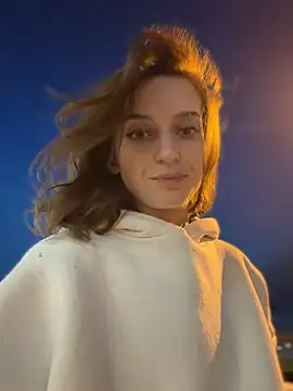 -AngelAri- webcam