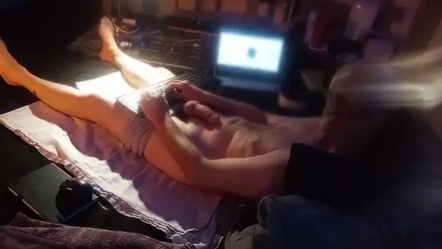 Kitrider live cam on StripChat