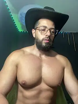 magnumchris live cam on StripChat
