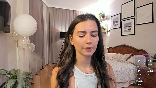 NicoleLuv live webcam show