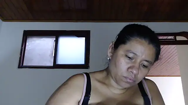 adrixxx38 webcam