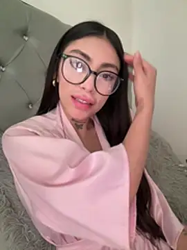 Bonny_Eva live cam on StripChat