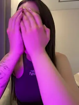 boomfoxy - BOOMFOXY's free webcam - UK Sex Cams