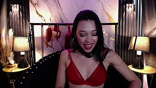Doll4anall webcam