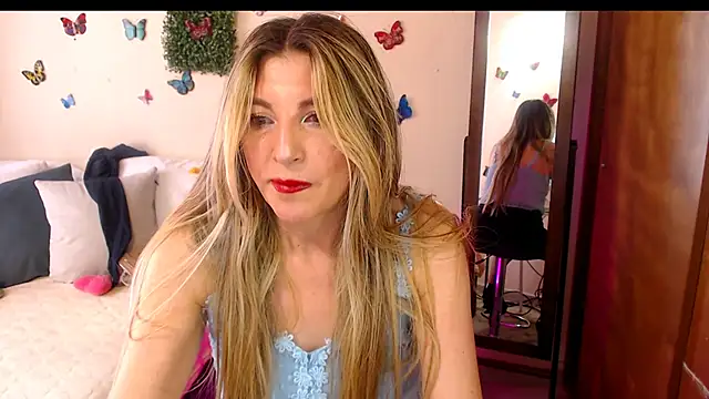 Jolie-Mature webcam