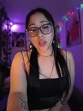 Bella-Gema live cam on StripChat