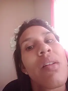 AzpenAgatha27 webcam