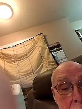 Joeyw57 webcam