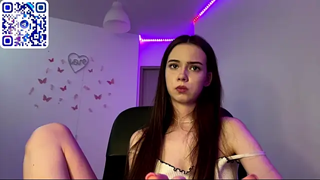 ElieFluttershy webcam