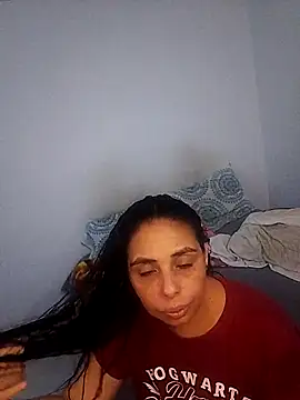 milenita-86 (G milf) - Coger en la ducha