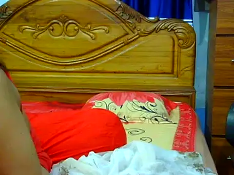 Horny_Doll24 webcam