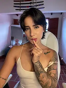 Ale_Lewis webcam