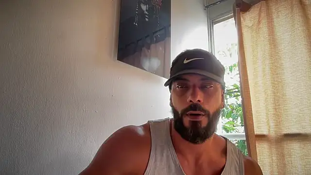 romeolovedark live cam on StripChat