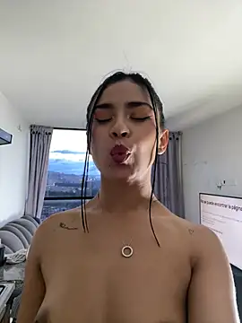 nikothyna (F milf) - SLAP MY ASS DADDY 👋🏽🍑 X3