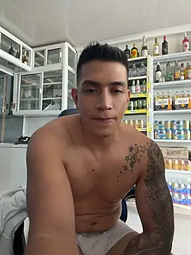 oliverwest04 (M young) - Cum 🍆💦💦💦🫨🥵