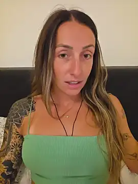 nicolekaiser (F young) - Show My Ass