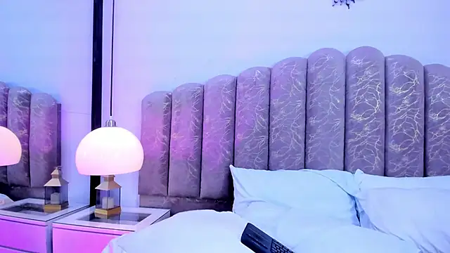 channel_sofia (T teen) - Remove panties 🥵😈