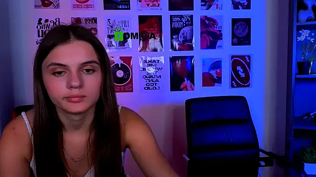 lisa_dark_ webcam