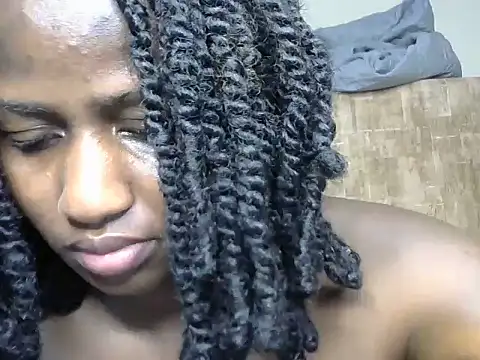 Squirt-quenn webcam