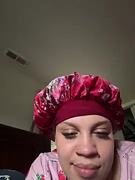 QueenNuttCollector live webcam show