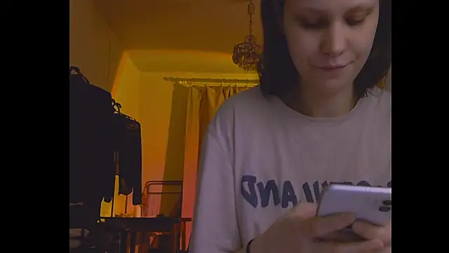 Lunliss live cam on StripChat