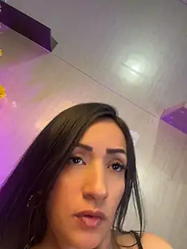 kendall_flower live cam on StripChat