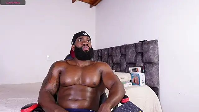 james_musclebbc (M young) - show cum today