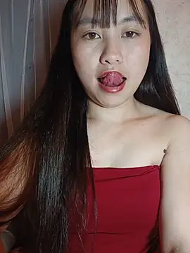 Cherry-squirtt live cam on StripChat
