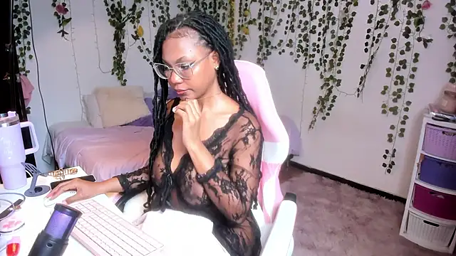 violeta_milleer live cam on StripChat