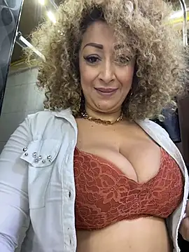 Katti_Barrera webcam