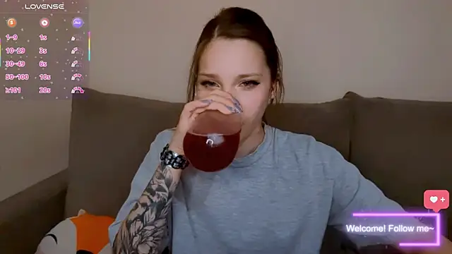 kittenalissa live cam on StripChat