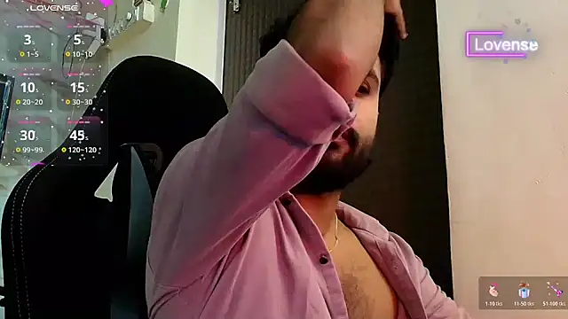 SilverShade3 live cam on StripChat