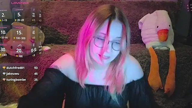 LeahBay webcam