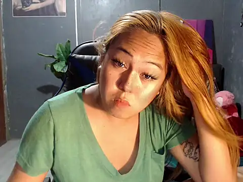 Chandria_Wilson webcam