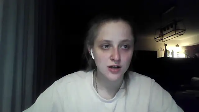 LeaWetGirl webcam
