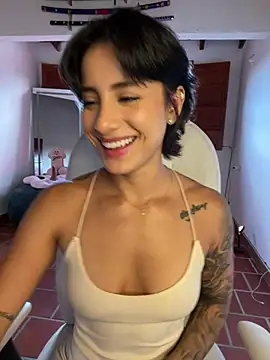 Ale_Lewis webcam