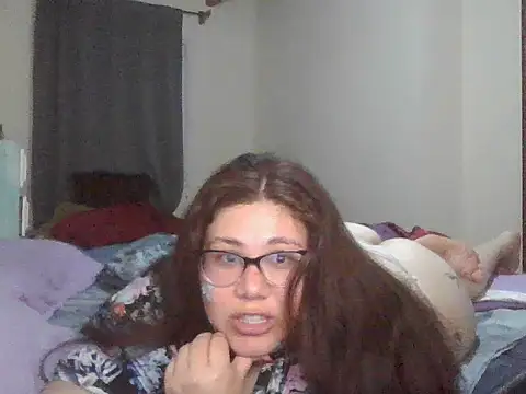 chloeblaze1 webcam