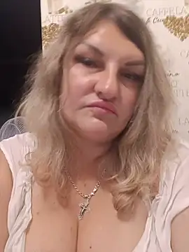 Olena19871 webcam
