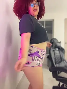 Leyah__ webcam