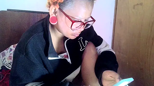 xblackstarX1 webcam