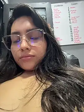 VioletRousee webcam