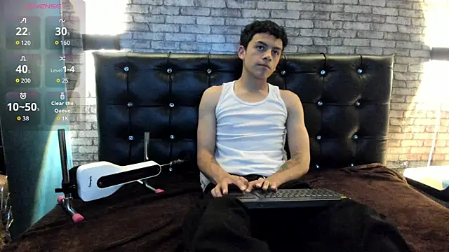 Mike_red webcam