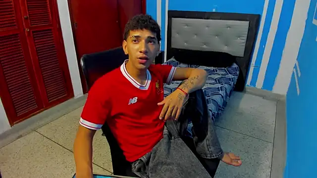 efrain_boy webcam