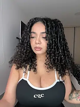 Curlyierr webcam
