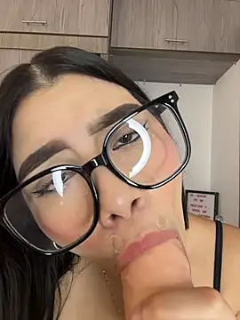 Julieta__25 live cam on StripChat